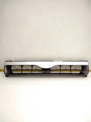 623100F100 FRONT GRILLE / 049008 / GRANATE / 2667260 FOR FORD MAVERICK UDS, UNS - Image 1 of 4