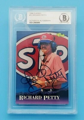 RICHARD PETTY NASCAR - AUTOGRAPHED - 1996 CARD  # 12 - BECKETT  - Image 1 of 2