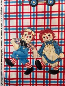 Tela - De Colección Daisy Kingdom Raggedy Ann & Andy "Aplicación de regreso a la escuela" Vendido por POR - Imagen 1 de 9