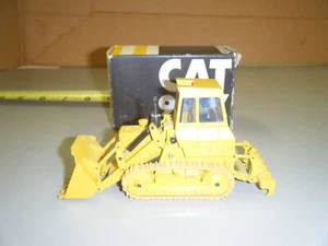 Cat 955K Track Loader With Ripper - NZG- - Old Color - With Box - Picture 1 of 5