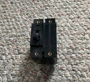 Carling CB2-B0-026-630-221-D Circuit Breaker Switch 30 Amp 250 V 2 Pole - Picture 1 of 3