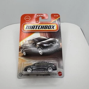 Matchbox 2025 schwarz 2016 Nissan Sentra # 91/125 - Bild 1 von 2