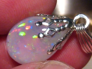 9.1 ct Welo Opal  Pendant , Sterling Silver - Picture 1 of 13