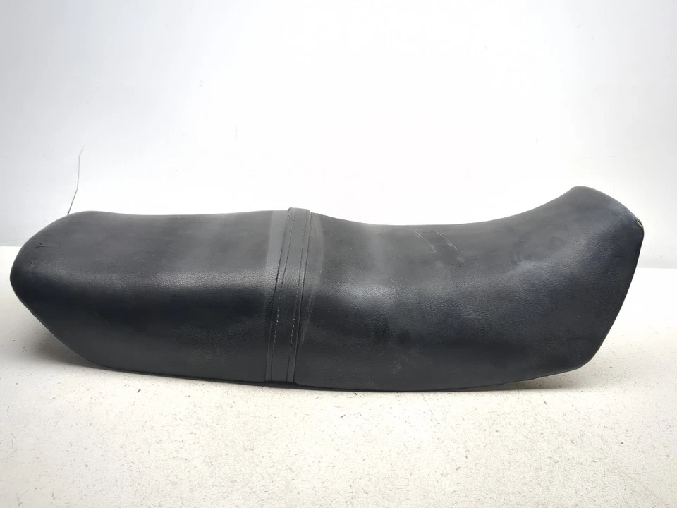 91-03 Honda CB750 Nighthawk 750 asiento de pasajero completo de una pieza Foto 1 de 4
