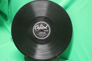 Martha Tilton - Stranger In Town & I Should Care - Capitol 78 RPM  1945 - Bild 1 von 4