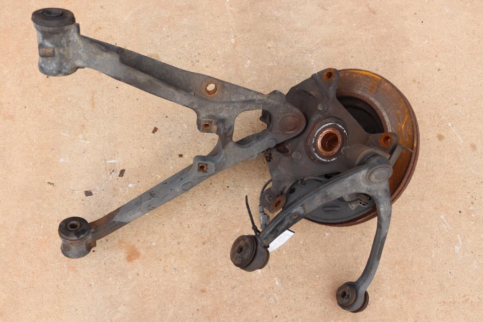 GMC YUKON XL 1500 2007-2014 4x4 eje delantero izquierdo nudillo rueda buje con brazos OEM Foto 1 de 4