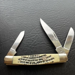 REMINGTON  MUSTANG BONE  STOCKMAN  POCKET KNIFE - Picture 1 of 7