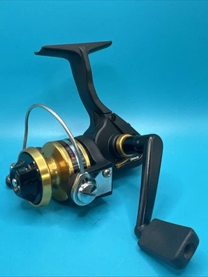 Carrete giratorio ligero Penn 4200SS de colección -- buen estado HECHO EN EE. UU. Foto 1 de 4