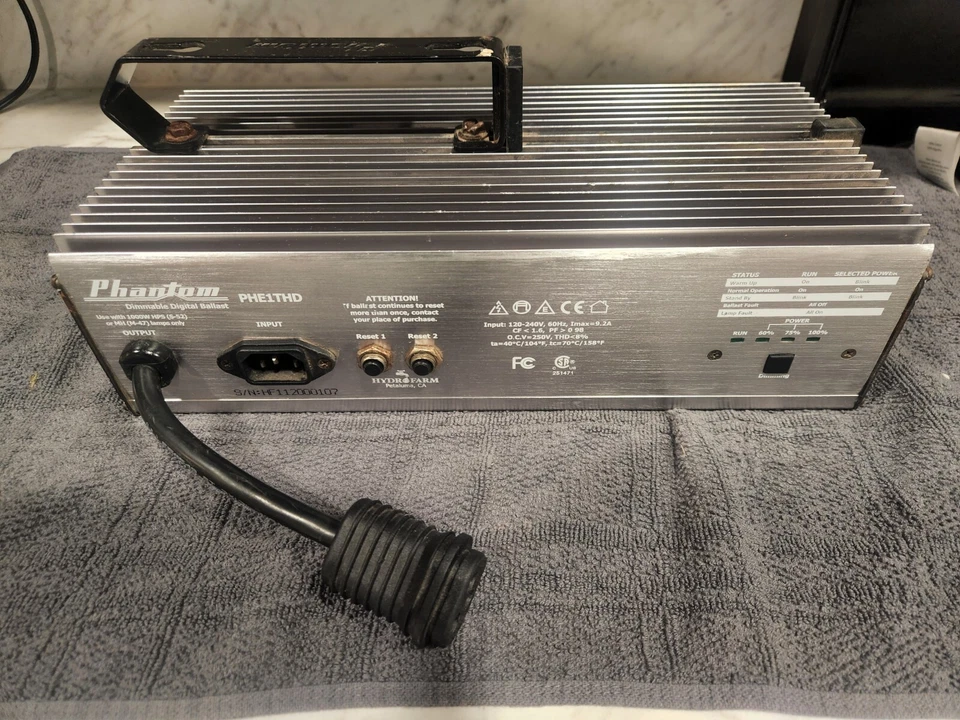 PHANTOM PHE1THD 120/240 V Dimmable Digital Hydroponics Ballast Grow Light - Image 1 of 1