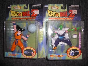 Goku and Piccolo energy blasting figures Irwin nip - Picture 1 of 5