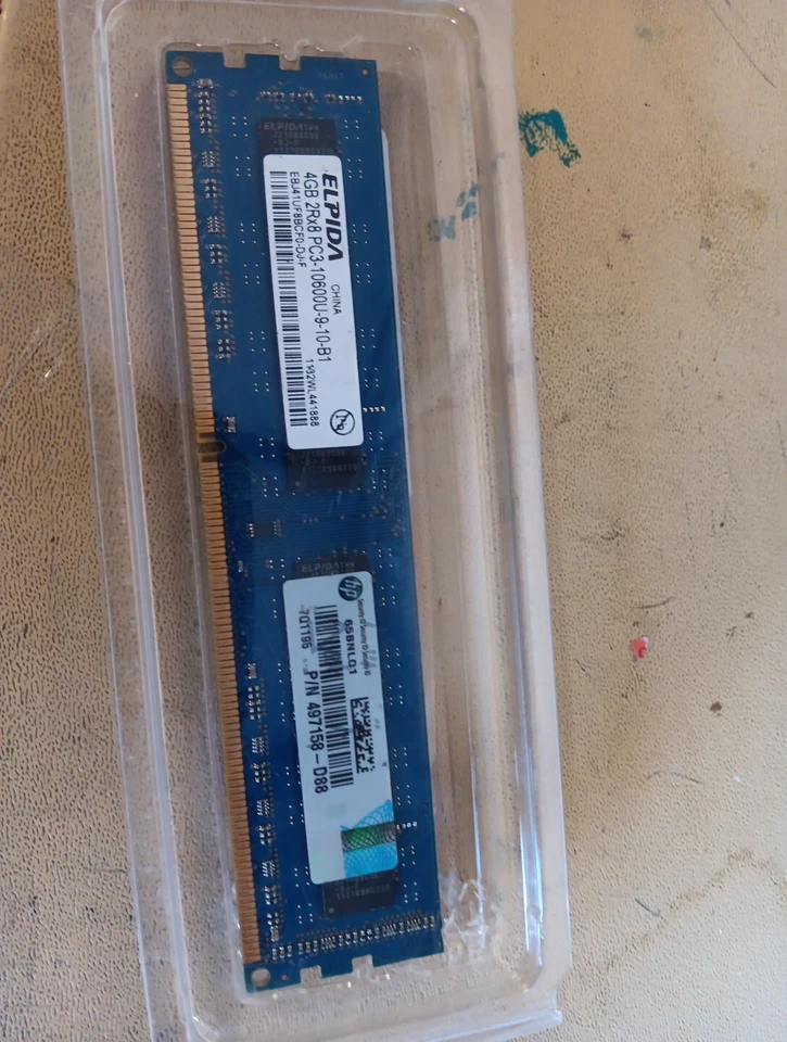 Elpida 4GB 2RX8 PC3-12800U DDR3 Desktop Memory Ram EBJ41UF8BDW0-GN-F - Image 1 of 1