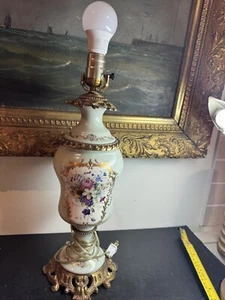 Vintage Paul Hanson Porcelain Gold Gilt Floral Electric Light Table Lamp - Picture 1 of 9