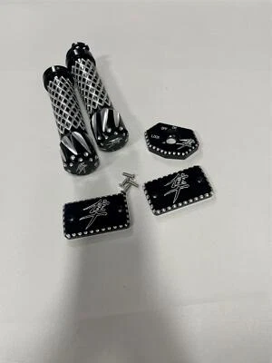 CLEARANCE BLACK CONTRAST KANJI GRIPS KEY COVER MC LIDS 08-20 SUZUKI HAYABUSA - Изображение 1 из 4
