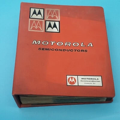 Motorola semiconductor 3 ring binder complete lineup for 1963 catalog pamphlets - Image 1 of 4