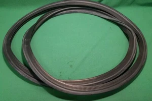 for JAGUAR XE 2015> BOOT TRUNK LID SEAL NEW GENUINE T4N18343 - Picture 1 of 3