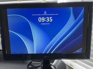 LG FLATRON W2240S - PN 22’’ Inch LED LCD VGA Monitor With Power Lead - Zdjęcie 1 z 8