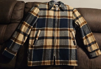 VINTAGE 1960s Woolrich Sherpa Lined Plaid Talon Blue Jacket Size Medium  - Image 1 of 4