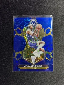 🏀 Jordan Clarkson - 26/85 -AZUL FAST BREAK- | Panini Mosaic Baloncesto 23-24🏀 - Imagen 1 de 4