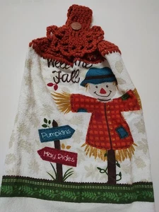 GEHÄKELTES HANDGEFERTIGTES FROTTEE KÜCHENGRIFF HANDTUCH MIT SCAREGROW DESIGN - Bild 1 von 3