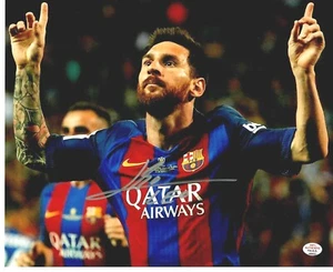 RARA IMMAGINE! "Barcellona" Lionel Messi foto a colori 10x8 firmata a mano certificato di autenticità - Foto 1 di 2