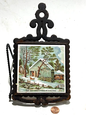 Remache de hierro fundido y azulejos vintage “The Old Homestead in Winter” Foto 1 de 4