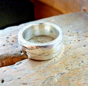 Damen Bandring Silber breiter Ring Wickelring Handarbeit Frauen Statement Ring - Picture 1 of 4