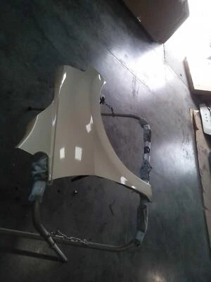 Nissan Versa 2007 guardabarros derecho tostado 498134 usado 120 k millas calidad OEM Foto 1 de 2