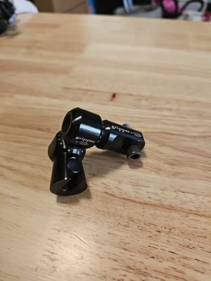  Soporte desplazado de montaje único con pinza AAE con desconexión rápida Foto 1 de 3