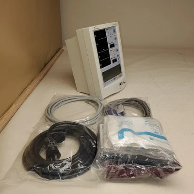 Datascope Accutor Plus Ready. 12 tests. clean. Accessories. Fast. NIBP SPo2. - Image 1 of 4