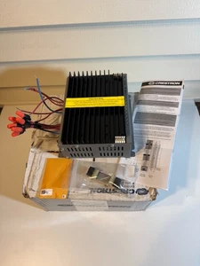 Crestron CLXI-2DIMU8 6507775 8 Kanal Universal Dimmer Modul, 2 Einspeisungen, 230V - Bild 1 von 3