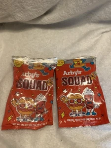 Lote de 2 juguetes de comida para niños Arby's Squad - Imagen 1 de 8