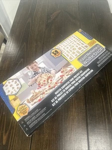 Just Like Home Workshop Master Carpentry Foam Project Kit completo mai usato - Foto 1 di 14