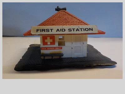 Kit de estação de primeiros socorros HO vintage construído para carro caça-níqueis campo interno - Imagem 1 de 4