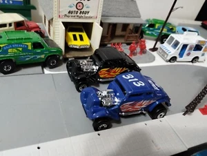 1982 Matchbox '33 Willys Street Hot Rod 313 White Heat - Black Base Pair - Picture 1 of 7