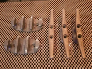 Lot Of 5 Aluminum Boat Cleats / Anchor Tie Offs Marine Hardware Lot Of 5 - Picture 1 of 5
