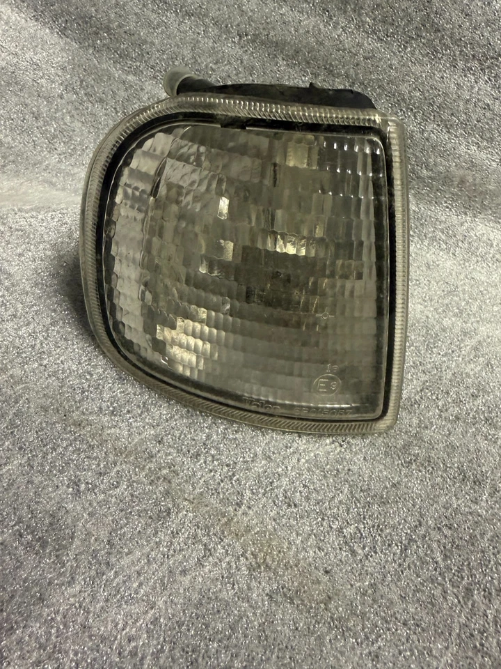 Freccia faro anteriore destra VW Polo Variant 6V2 6V5 originale 6R015057 - Immagine 1 di 4