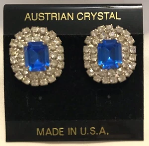Vintage Large Sapphire rectangular gem with clear Rhinestones Crystals frame USA - Picture 1 of 4