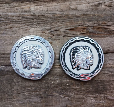 DE COLECCIÓN JEEP CHEROKEE S CABEZA INDIA GUARDABARROS DELANTERO EMBLEMA PAR ORIGINAL AMC Foto 1 de 4