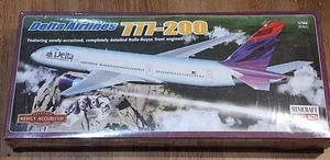 Minicraft 1:144 Delta Boeing 777-200 - Model Kit (sealed) - Picture 1 of 3