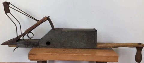 Vintage Primitive Antique Wood Metal Seed Spreader Broadcaster Planter Farm Tool Cover