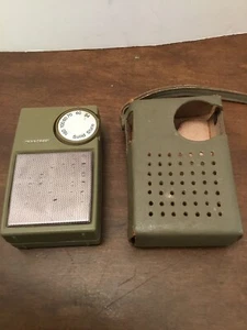 Penncrest Solid State AM Radio Pocket Portable With Case Vintage Type 2017 - Picture 1 of 8