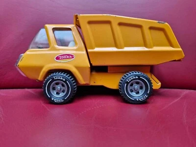Vintage Tonka Japan Dump Truck tin plate plastic 1970's unboxed nice condition - Image 1 of 4
