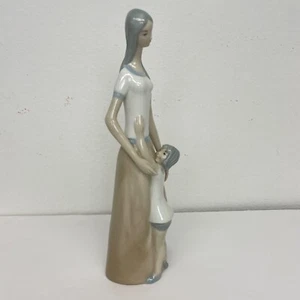 Tengra Mother and Daughter Child Porcelain Figurine 14” - Picture 1 of 9