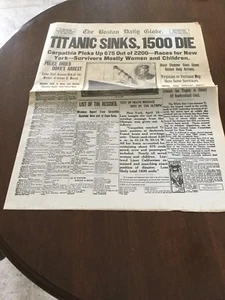 TITANIC MOVIE MEMORIBILIA - Picture 1 of 6