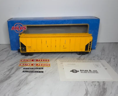 Atlas 6381-1 Wayne Feeds PS-4427 Low Side Covered Hopper 3-Rail W/ BOX *READ* - Image 1 of 4
