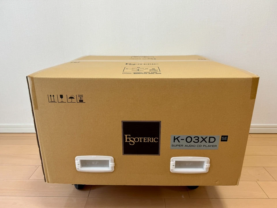 Esoteric K-03XD SE SACD Player Silber AC 230V Made in Japan NEUES MODELL - Bild 1 von 1