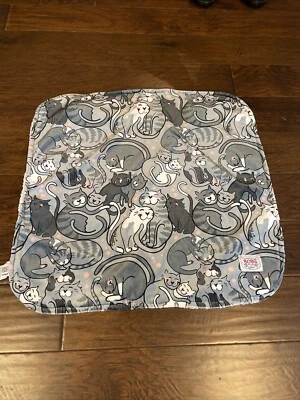 Manta para gatos Bob's para dibujantes alfombra polar como ropa de cama suave dormir siesta para gatos Foto 1 de 4