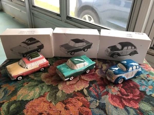 DEPT 56 SNOW VILLAGE CLASSIC CARS SET OF 3 VILLAGE ACCESSORIES-54577 - Picture 1 of 7