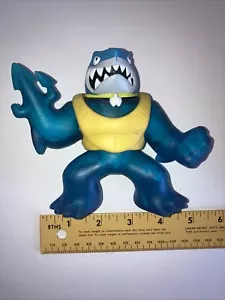 Heroes of Goo Jit Zu “Thrash” Water Blast Attack! - Picture 1 of 2