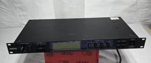 Yamaha REV 500 Digital Reverberator Reverb Processor - Picture 1 of 19